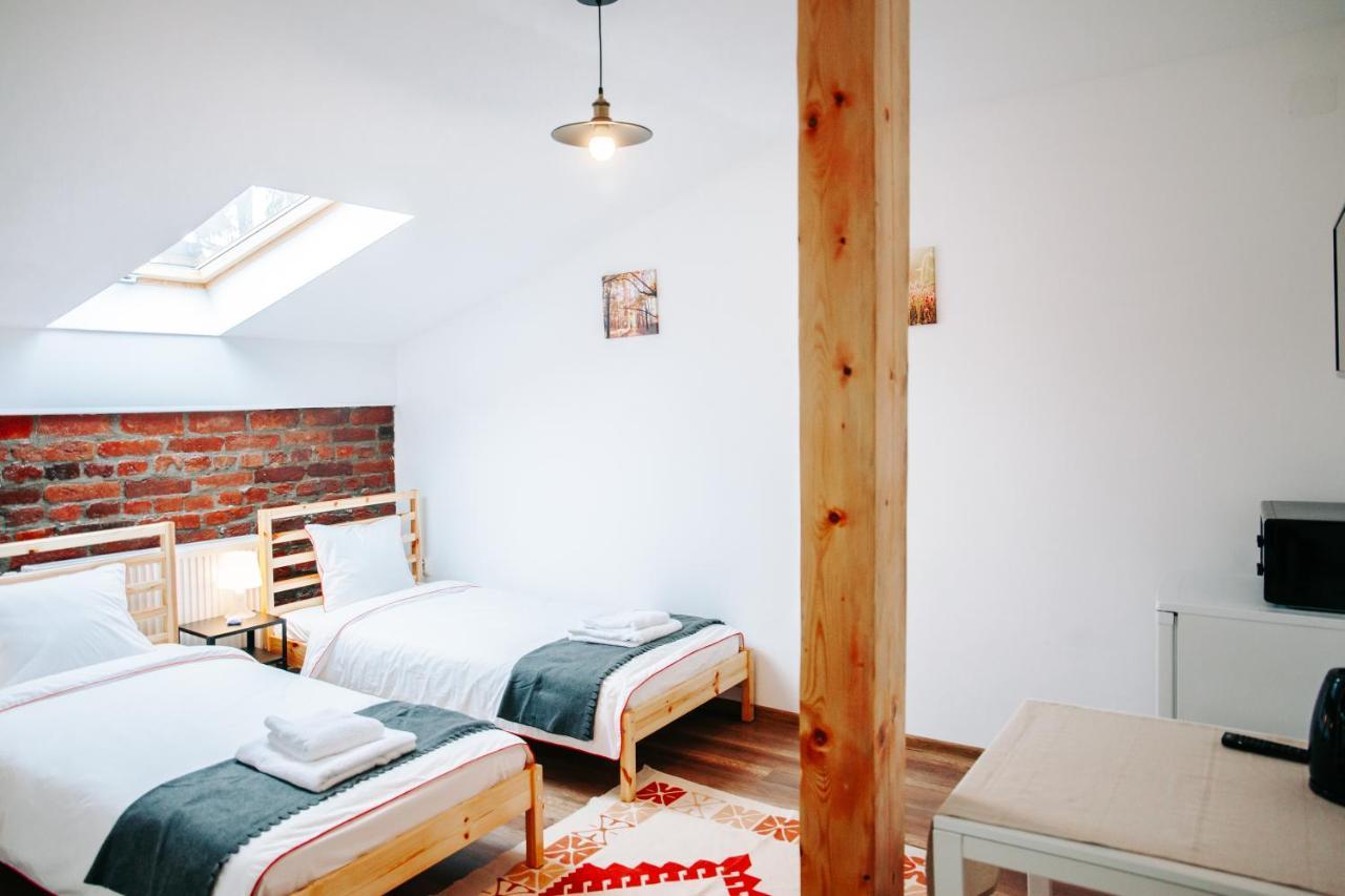 Kali Host Home Away From Home Târgu-Mureş Extérieur photo