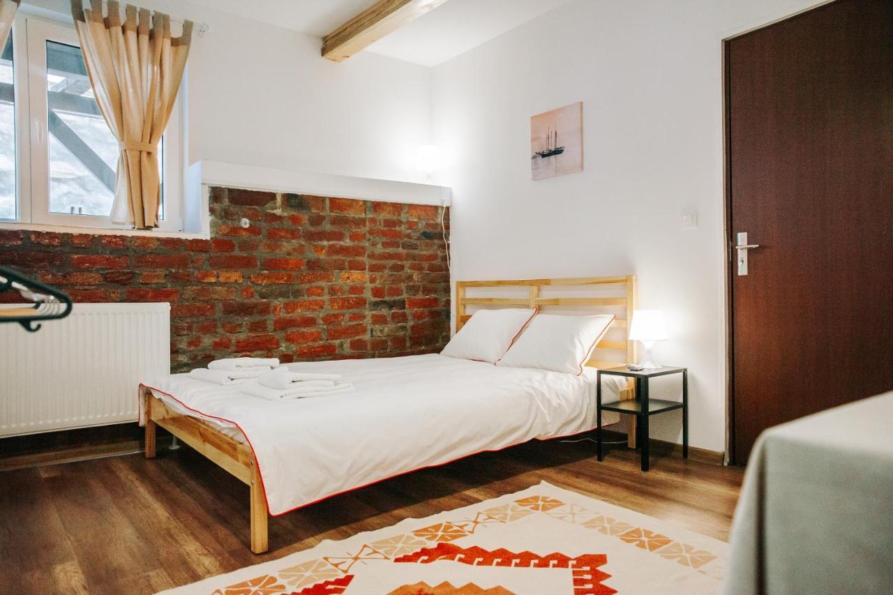 Kali Host Home Away From Home Târgu-Mureş Extérieur photo